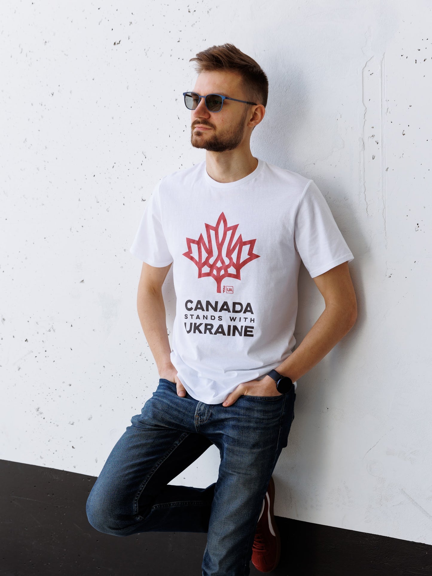 Canada Stands with Ukraine - Unisex Tee